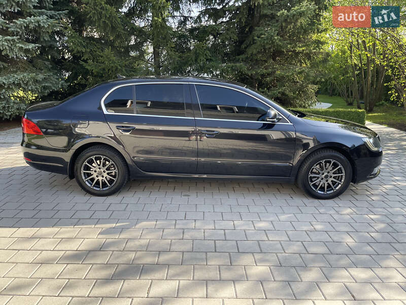 Лифтбек Skoda Superb 2013 в Киеве