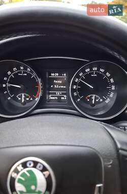 Універсал Skoda Superb 2011 в 