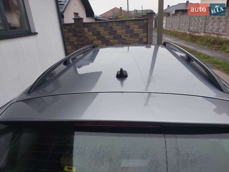 Універсал Skoda Superb 2012 в Дніпрі