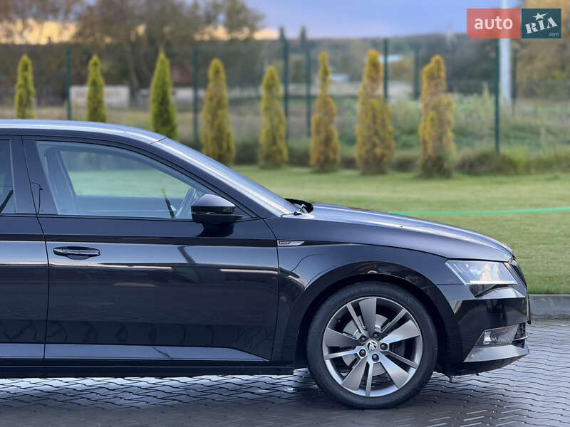 Ліфтбек Skoda Superb 2017 в Луцьку