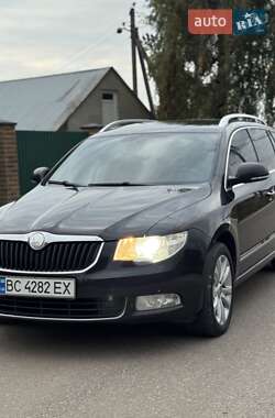Skoda Superb 2011