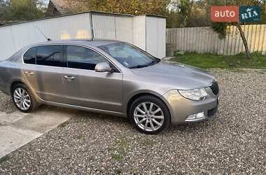 Лифтбек Skoda Superb 2009 в Берегово