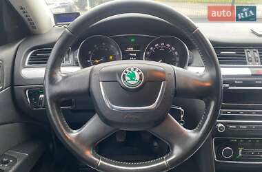 Ліфтбек Skoda Superb 2010 в  фото 12 Ліфтбек Skoda Superb 2010 в