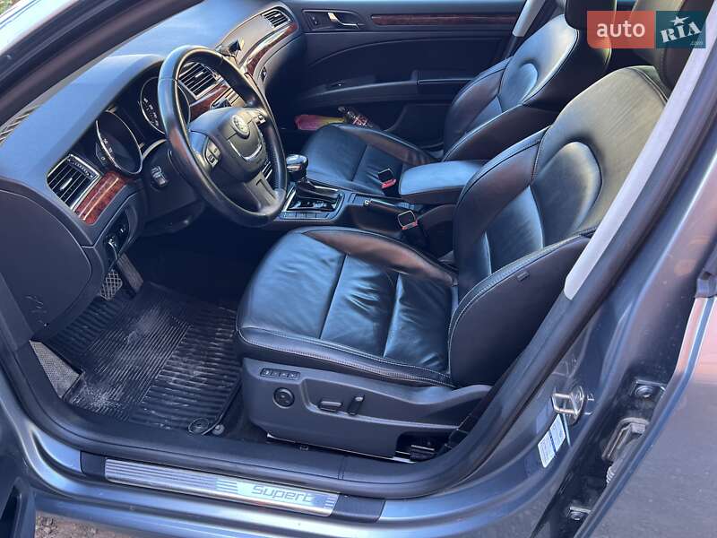 Универсал Skoda Superb 2012 в Каменец-Подольском