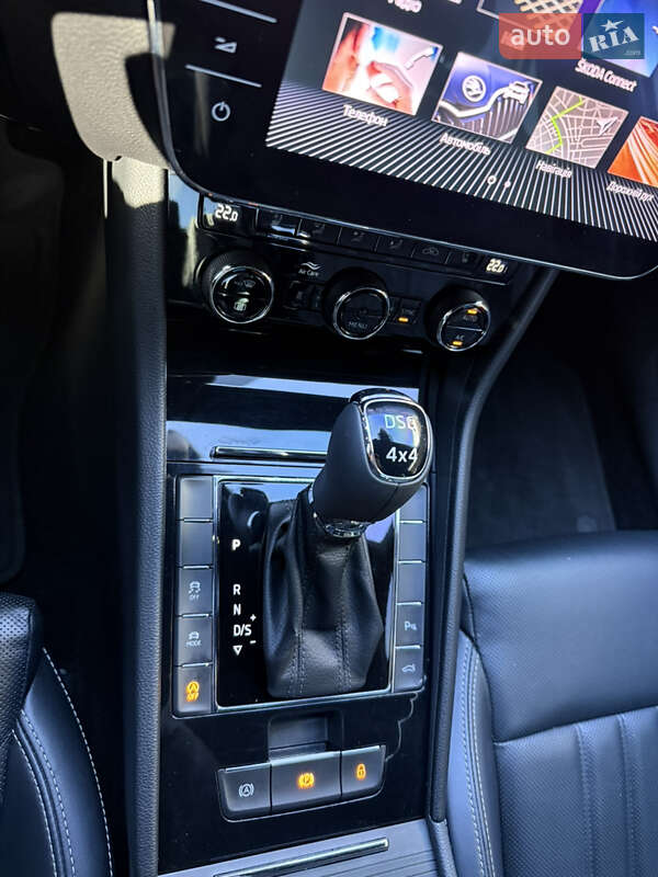 Лифтбек Skoda Superb 2019 в Львове