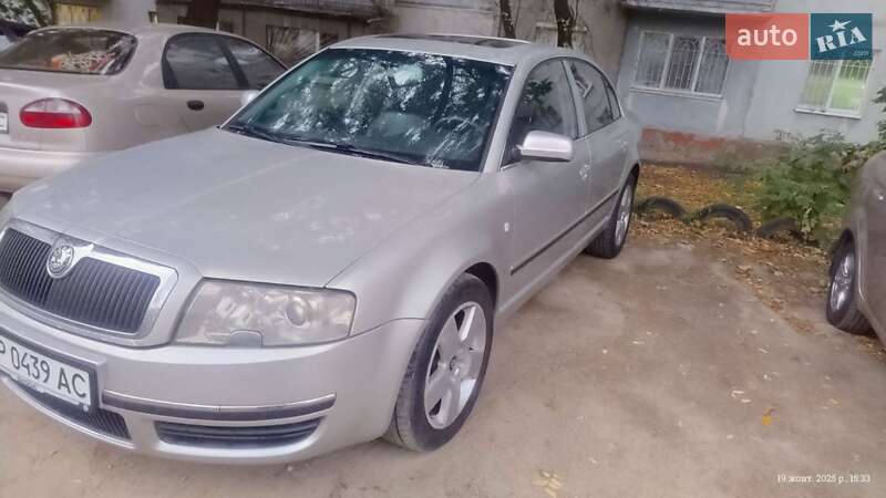 Лифтбек Skoda Superb 2006 в Запорожье