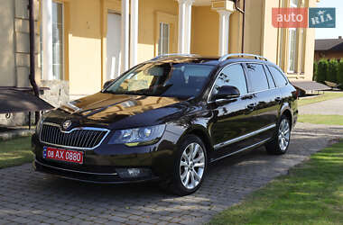Универсал Skoda Superb 2014 в Кременце