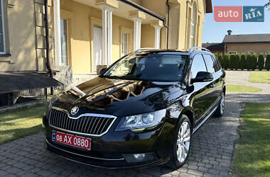 Універсал Skoda Superb 2014 в  фото 19 Універсал Skoda Superb 2014 в