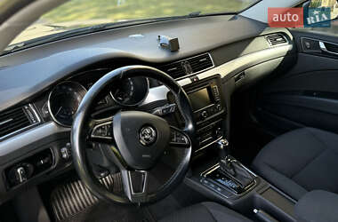 Універсал Skoda Superb 2014 в  фото 49 Універсал Skoda Superb 2014 в