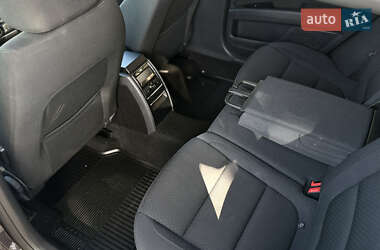 Універсал Skoda Superb 2014 в  фото 71 Універсал Skoda Superb 2014 в