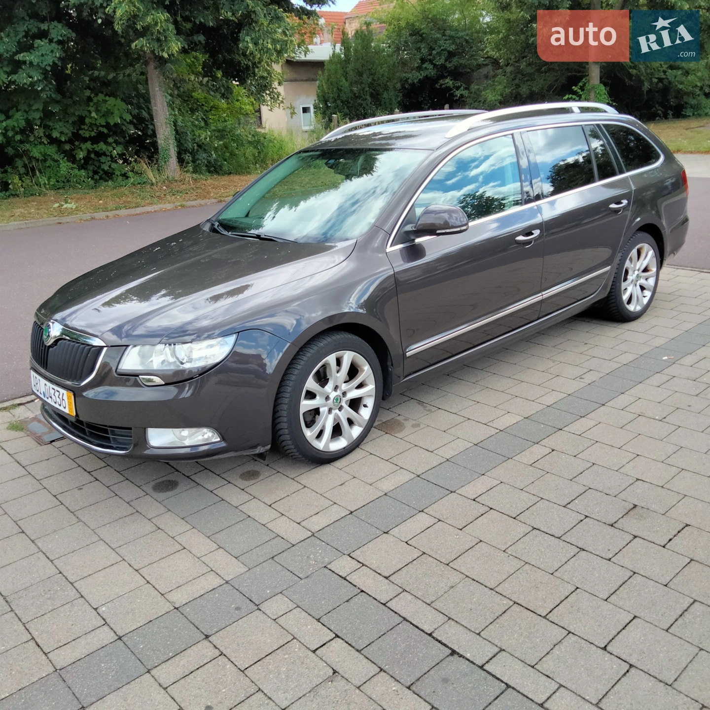 2010 Skoda Superb - мініатюра 7