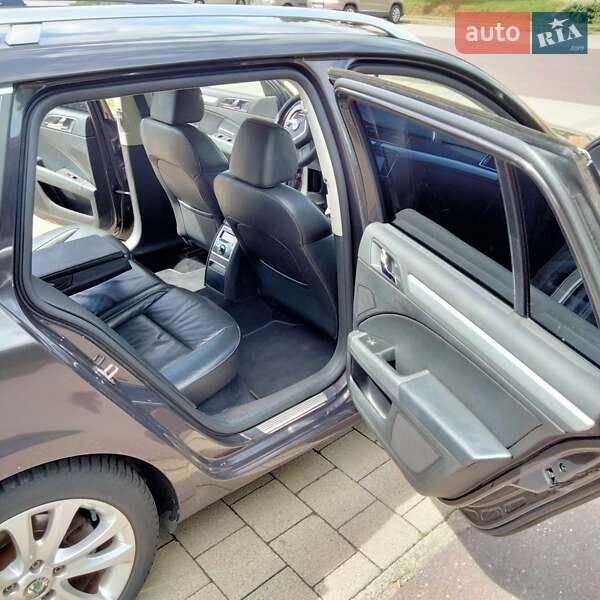Универсал Skoda Superb 2010 в Хмельницком