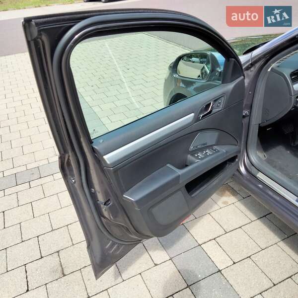 Универсал Skoda Superb 2010 в Хмельницком