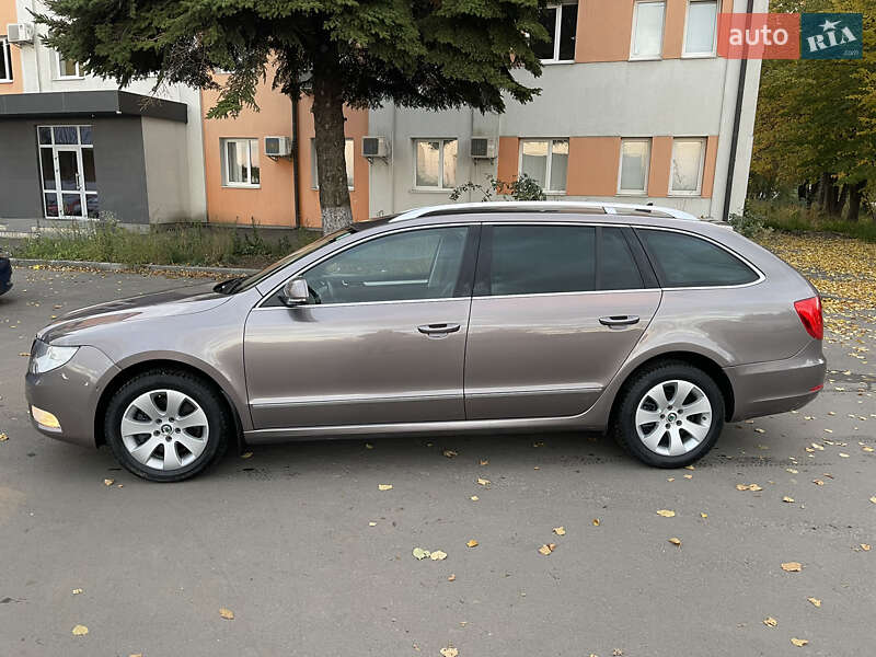Універсал Skoda Superb 2012 в Рівному