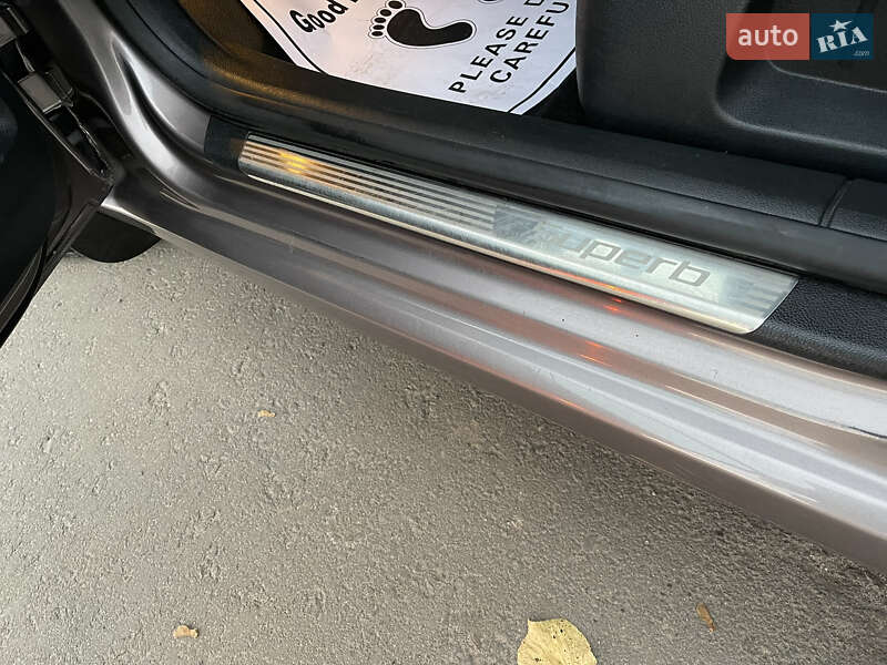 Універсал Skoda Superb 2012 в Рівному