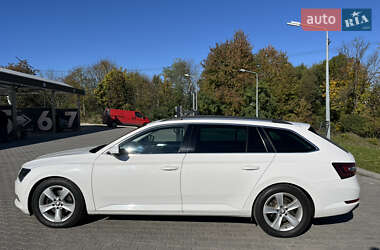 Универсал Skoda Superb 2019 в 