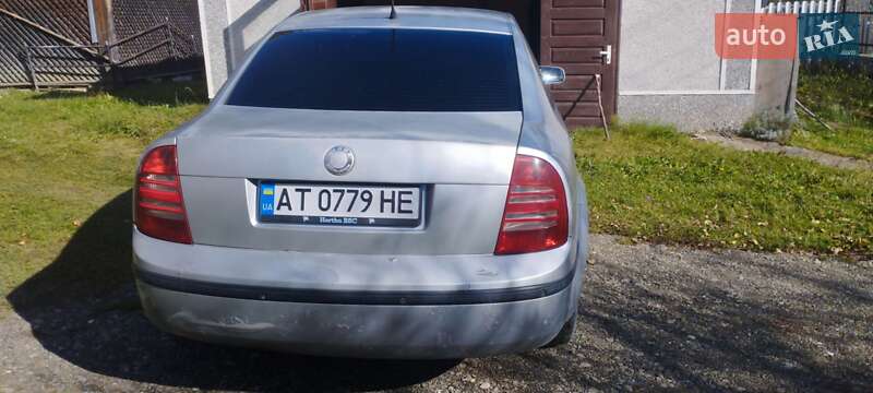 Лифтбек Skoda Superb 2002 в Верховине