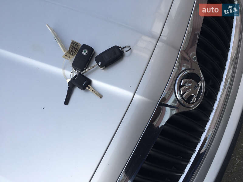 Лифтбек Skoda Superb 2006 в Одессе фото 75 Лифтбек Skoda Superb 2006 в Одессе