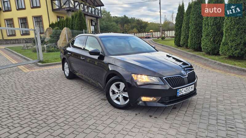 Skoda Superb 2016