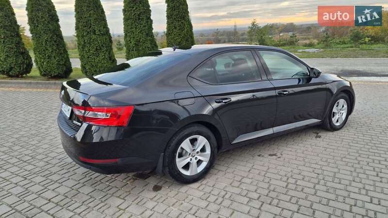 Лифтбек Skoda Superb 2016 в Львове фото 24 Лифтбек Skoda Superb 2016 в Львове