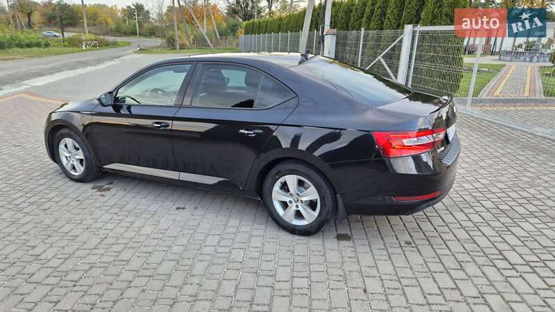 Лифтбек Skoda Superb 2016 в Львове фото 80 Лифтбек Skoda Superb 2016 в Львове