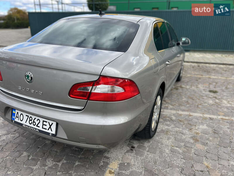Лифтбек Skoda Superb 2012 в Мукачево фото 10 Лифтбек Skoda Superb 2012 в Мукачево