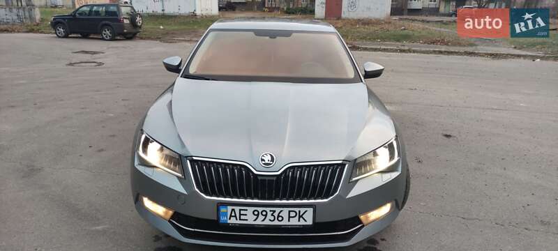 Лифтбек Skoda Superb 2015 в Кривом Роге фото Лифтбек Skoda Superb 2015 в Кривом Роге