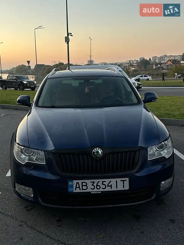Skoda Superb 2011
