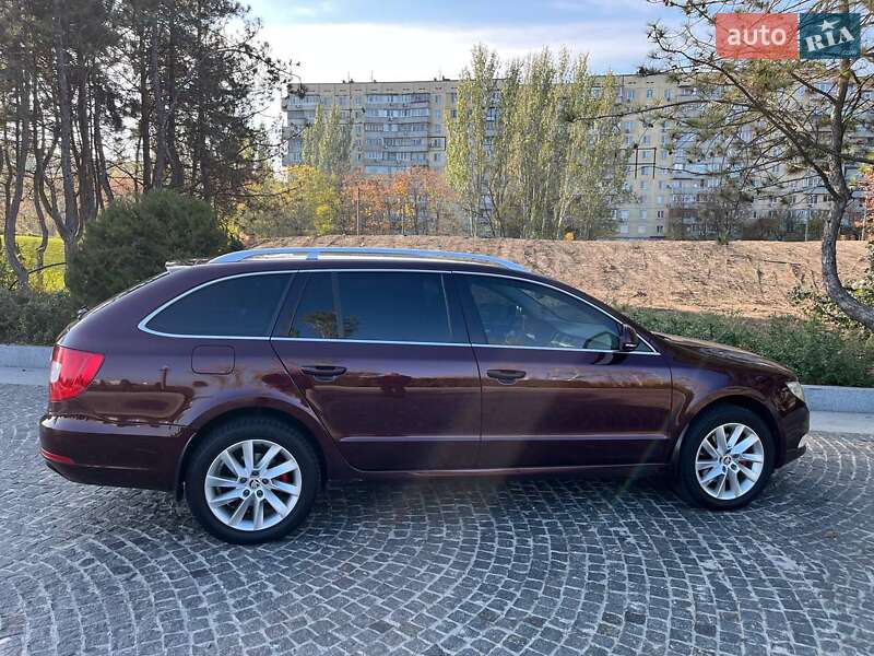 Универсал Skoda Superb 2012 в Днепре
