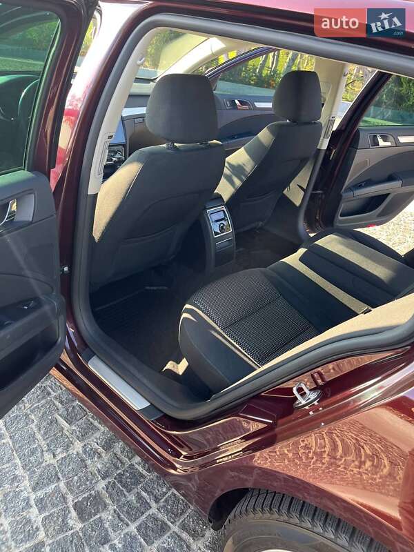Универсал Skoda Superb 2012 в Днепре