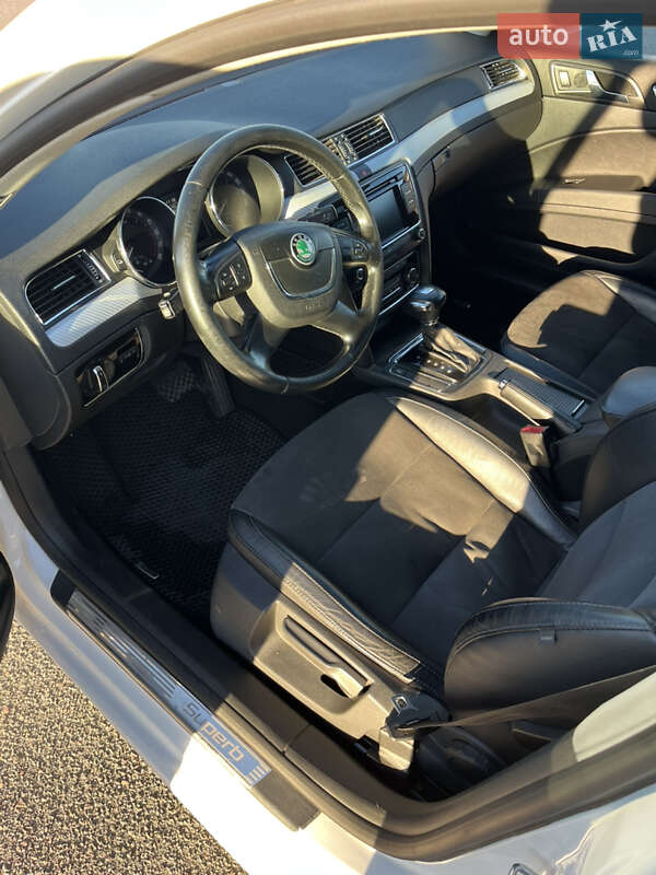 Лифтбек Skoda Superb 2011 в Львове фото 7 Лифтбек Skoda Superb 2011 в Львове