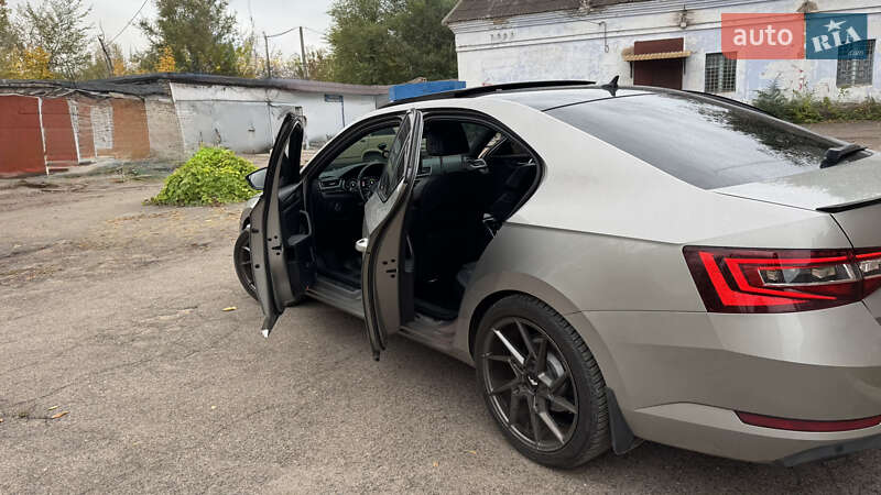 Лифтбек Skoda Superb 2017 в Днепре фото 11 Лифтбек Skoda Superb 2017 в Днепре