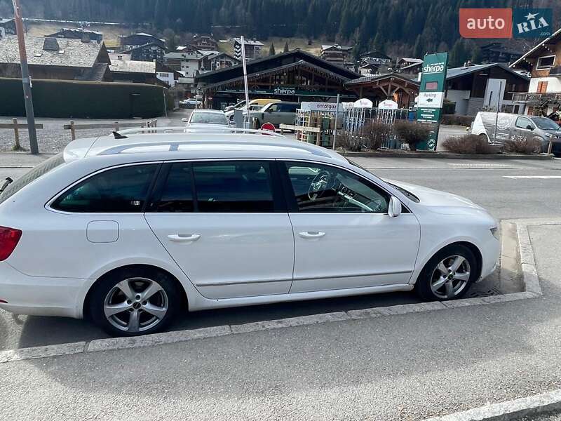 Универсал Skoda Superb 2012 в Киеве