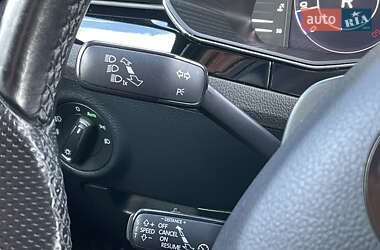 Лифтбек Skoda Superb 2017 в 