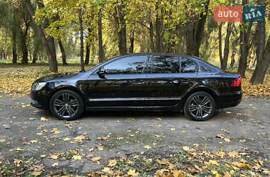 Ліфтбек Skoda Superb 2015 в  фото 4 Ліфтбек Skoda Superb 2015 в