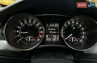 Ліфтбек Skoda Superb 2015 в  фото 16 Ліфтбек Skoda Superb 2015 в