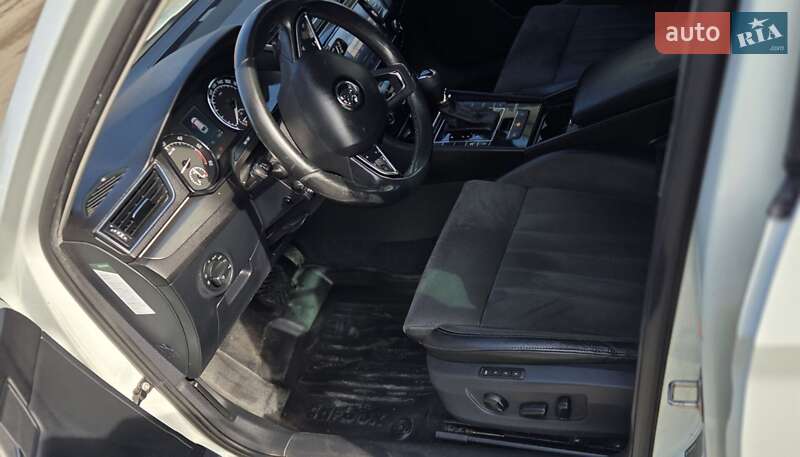 Универсал Skoda Superb 2016 в Бучаче