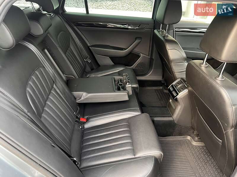 Универсал Skoda Superb 2018 в Ровно