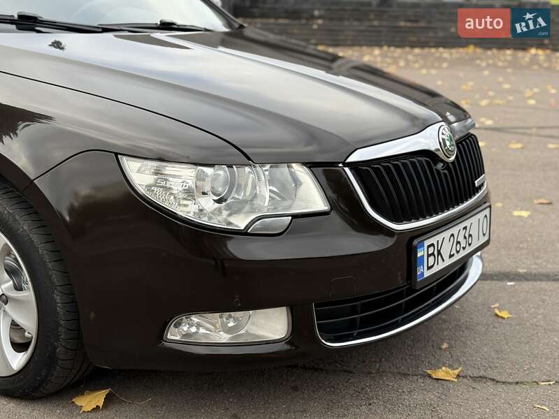 Универсал Skoda Superb 2012 в Ровно фото 18 Универсал Skoda Superb 2012 в Ровно