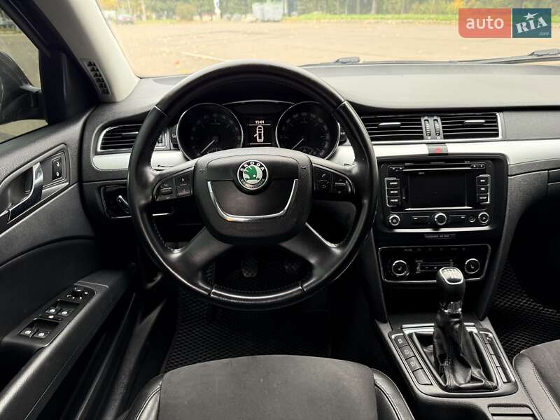 Универсал Skoda Superb 2012 в Ровно фото 64 Универсал Skoda Superb 2012 в Ровно