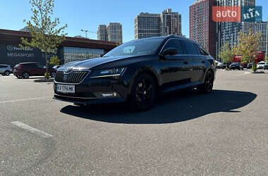 Універсал Skoda Superb 2015 в  фото 2 Універсал Skoda Superb 2015 в