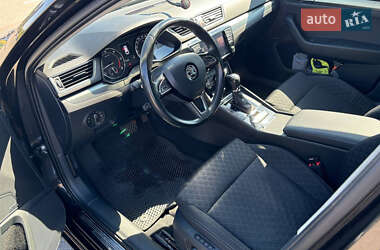Універсал Skoda Superb 2015 в  фото 14 Універсал Skoda Superb 2015 в