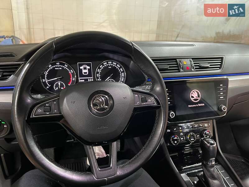 Ліфтбек Skoda Superb 2018 в Рахові фото 3 Ліфтбек Skoda Superb 2018 в Рахові