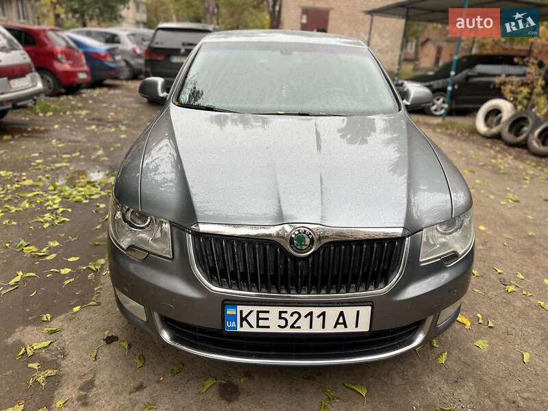 Лифтбек Skoda Superb 2011 в Кривом Роге фото 2 Лифтбек Skoda Superb 2011 в Кривом Роге