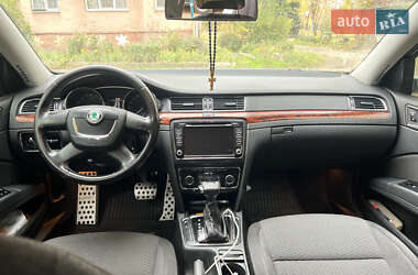 Ліфтбек Skoda Superb 2011 в Кривому Розі