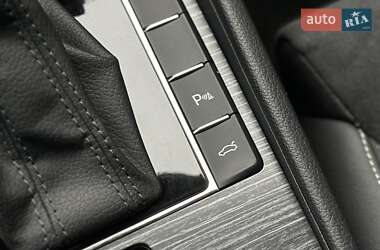 Лифтбек Skoda Superb 2020 в 