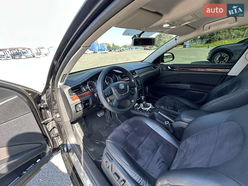 Лифтбек Skoda Superb 2012 в Львове