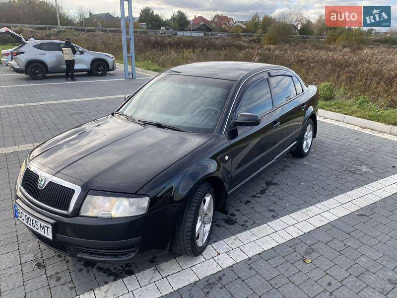 Лифтбек Skoda Superb 2006 в Львове