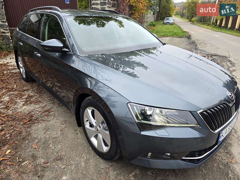 Універсал Skoda Superb 2015 в Києві фото 30 Універсал Skoda Superb 2015 в Києві