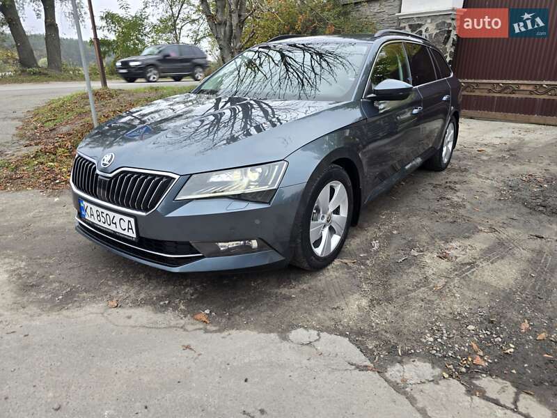 Універсал Skoda Superb 2015 в Києві фото 42 Універсал Skoda Superb 2015 в Києві